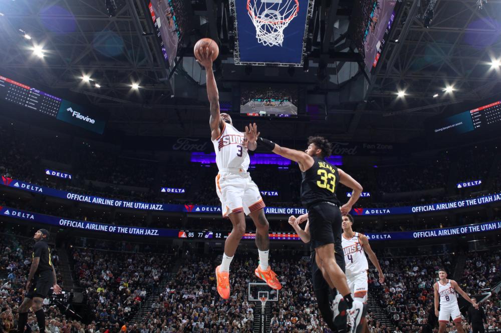 裔中场兼具 裔中场兼具